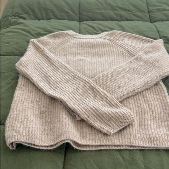 Quince Camel Ribbed Cashmere Sweater - Picture 4 of 4